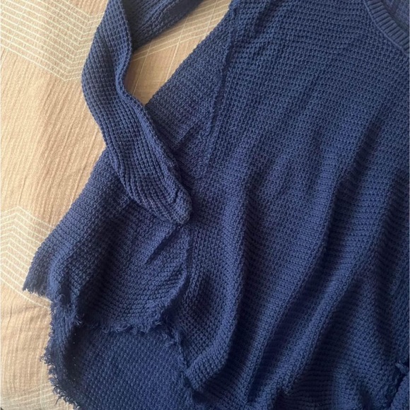 Free people cold shoulder sweater - Picture 3 of 6